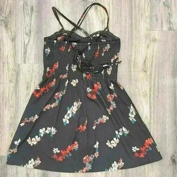 American Eagle Grey Floral Sleeveless Mini Dress Adjustable Sundress Size 10 - Picture 5 of 8